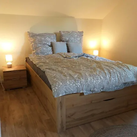 Friesenauster - Grosse Ferienwohnung Fuer Bis Zu 6 Personen Jever Extérieur photo